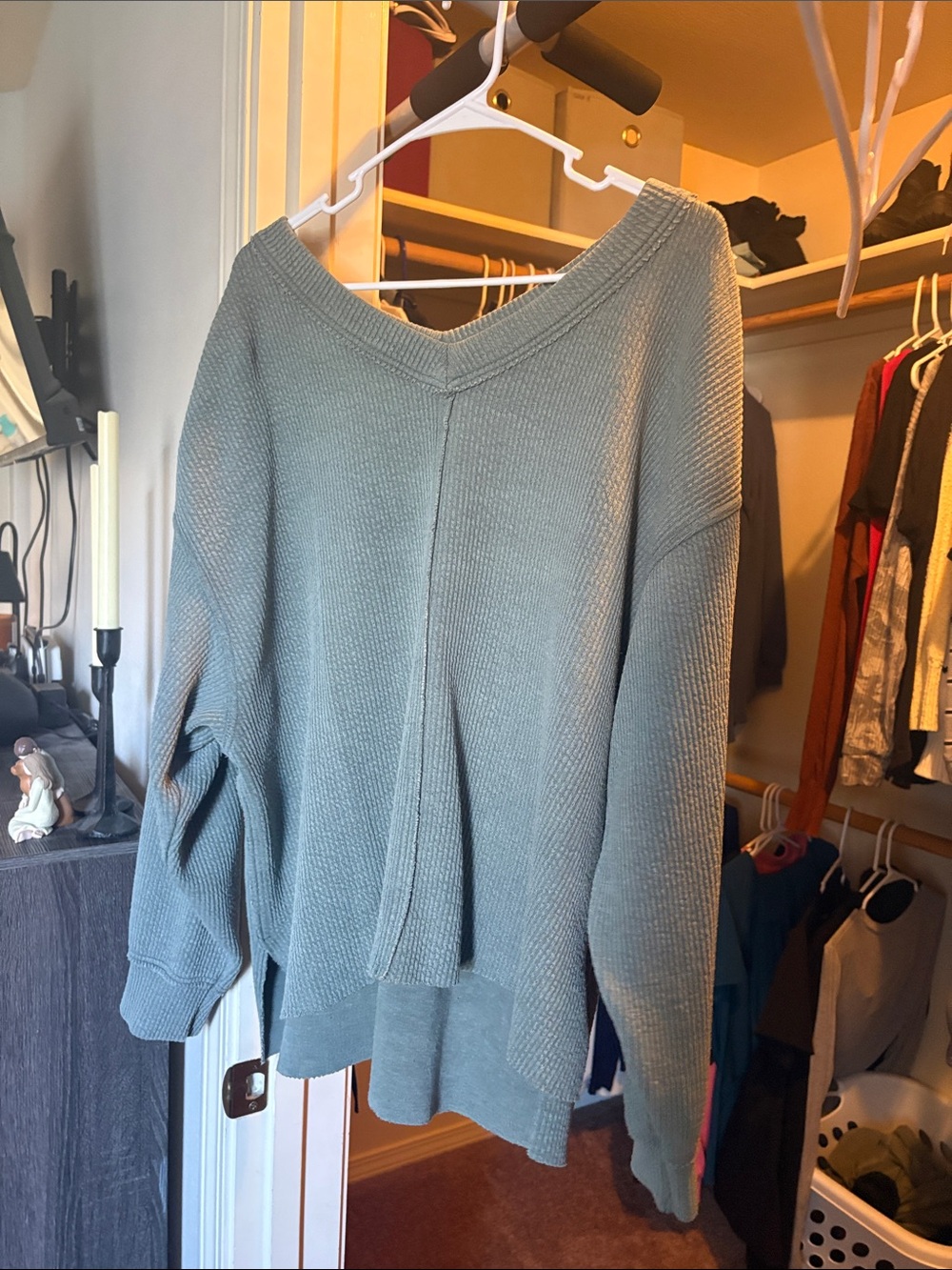 aerie Relaxed Waffle V-Neck Sweater in Sage Green